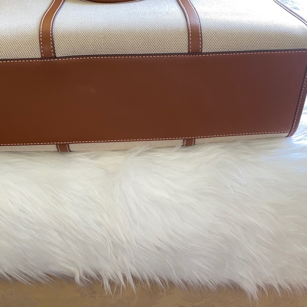 Tory Burch Cream and Brown Tote Bag - Picture 6 of 11